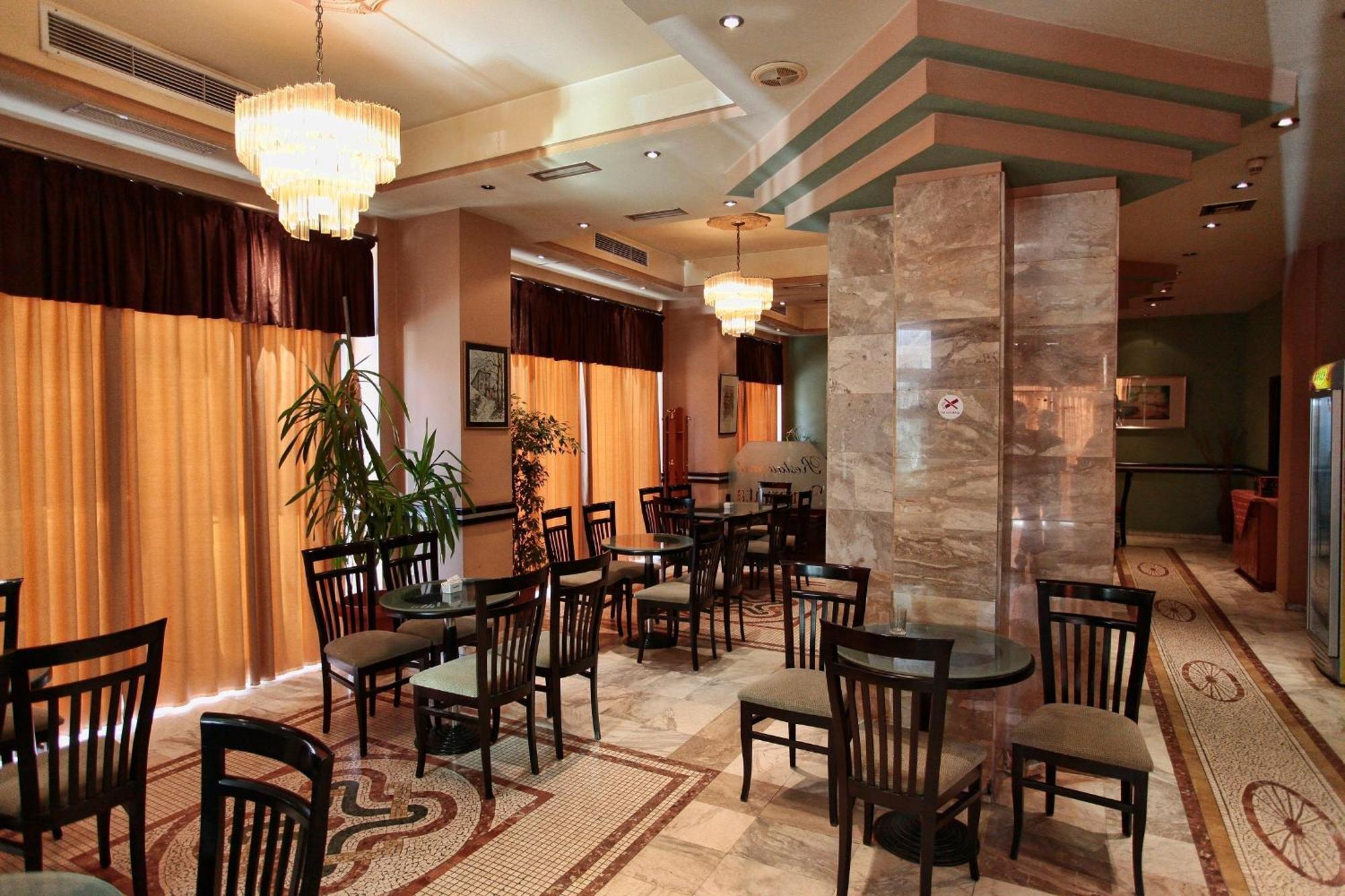 Hotel Regency Korce Ngoại thất bức ảnh