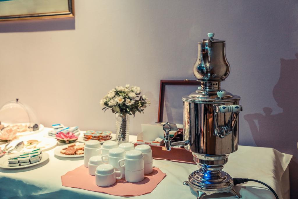 Hotel Regency Korce Ngoại thất bức ảnh